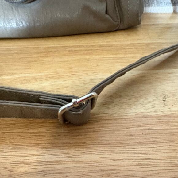 Jessica Simpson Taupe Handbag‎ - Picture 4 of 11